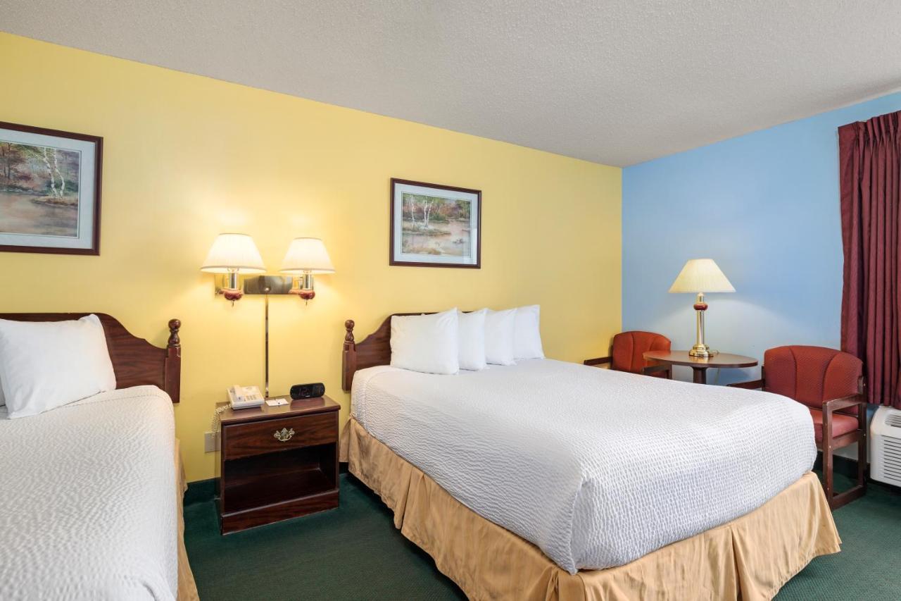 Hotel Days By Wyndham Battlefield Rd/hwy 65 2*