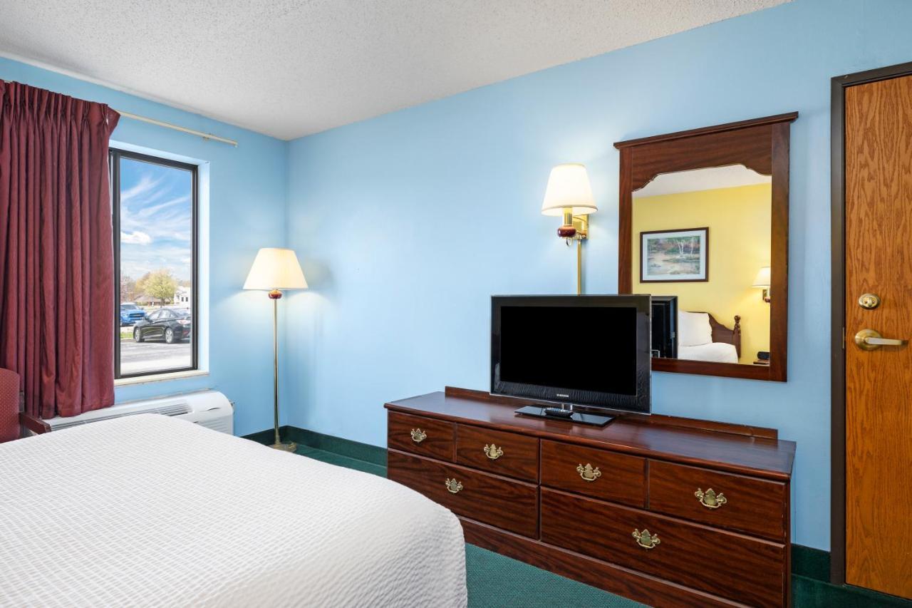 Days By Wyndham Battlefield Rd/hwy 65 Hotel