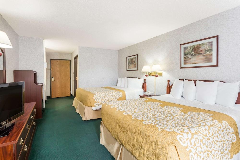 Days By Wyndham Battlefield Rd/hwy 65 2*