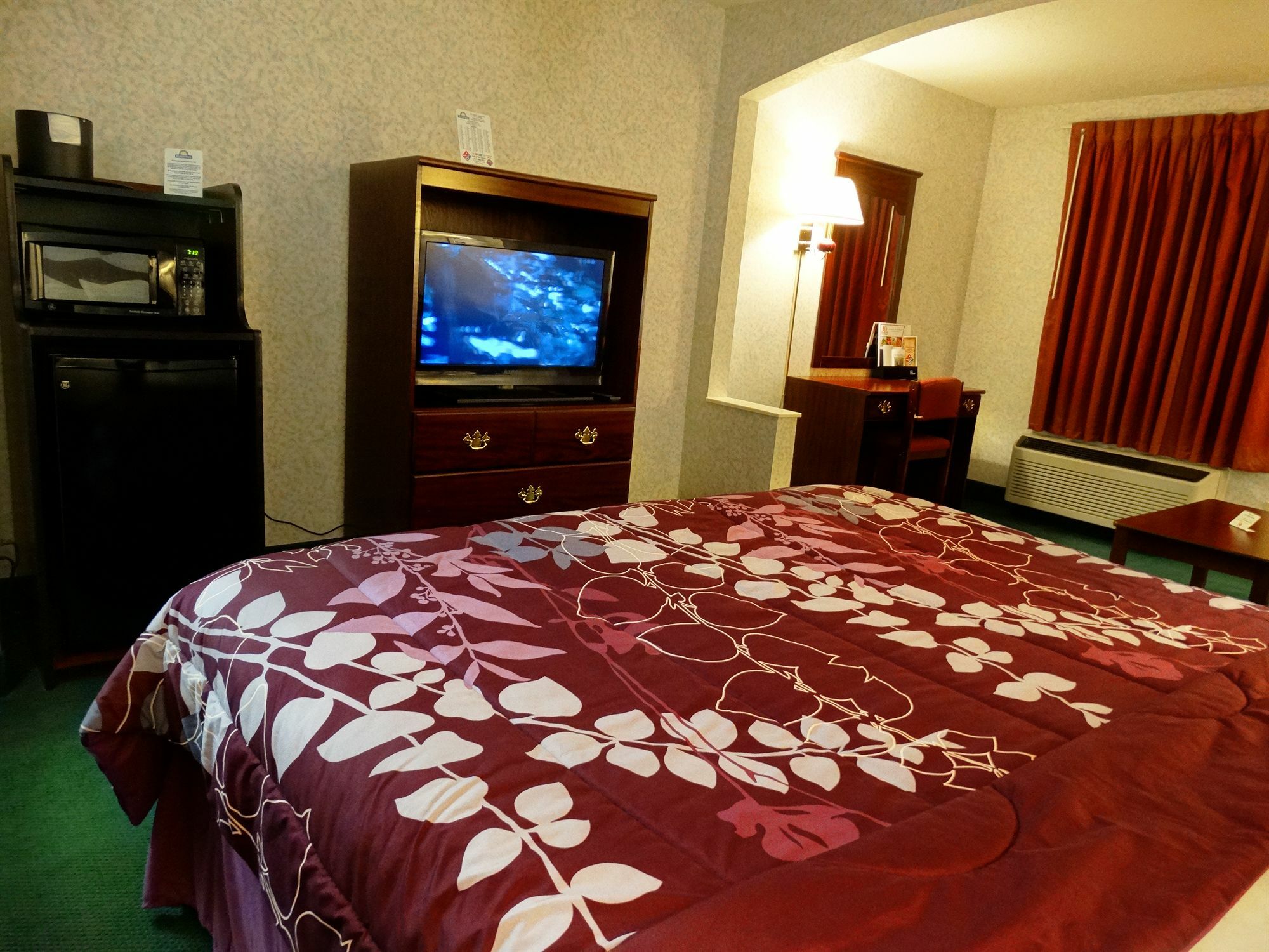 Days By Wyndham Battlefield Rd/hwy 65 Hotel